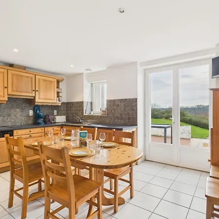 בית נופש Pour 6 Commequiers