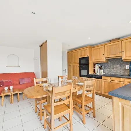 Semesterbostad Pour 6 *