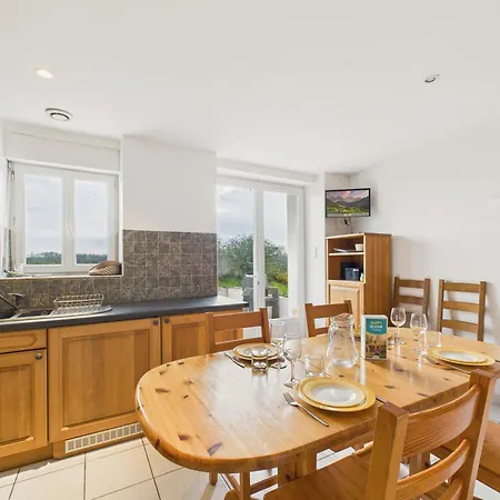 Dom wakacyjny Pour 6 *